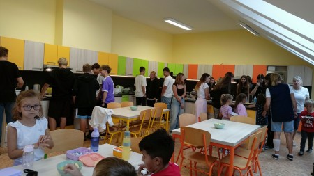 Den třídních kolektivů - spolupráce 1. B a 9. B