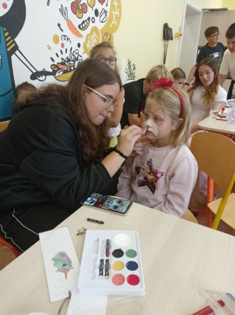 Den třídních kolektivů - spolupráce 1. B a 9. B