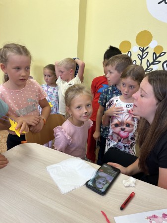 Den třídních kolektivů - spolupráce 1. B a 9. B